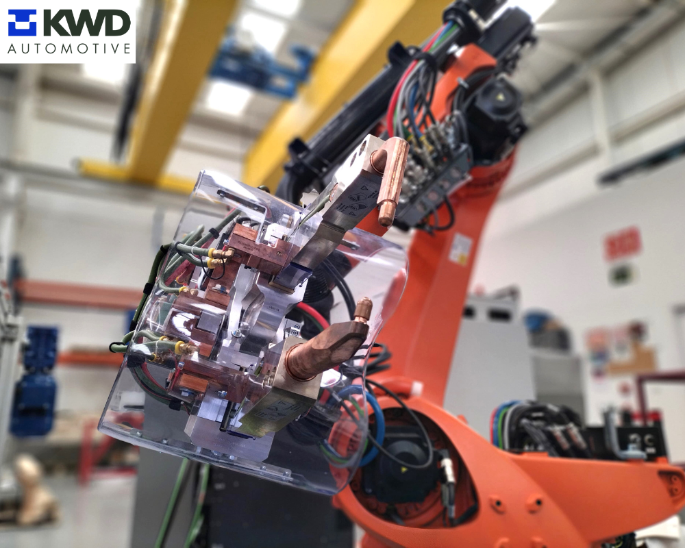 Aplicación de Adhesivo Mástico Soldadura Industrial Gurpea