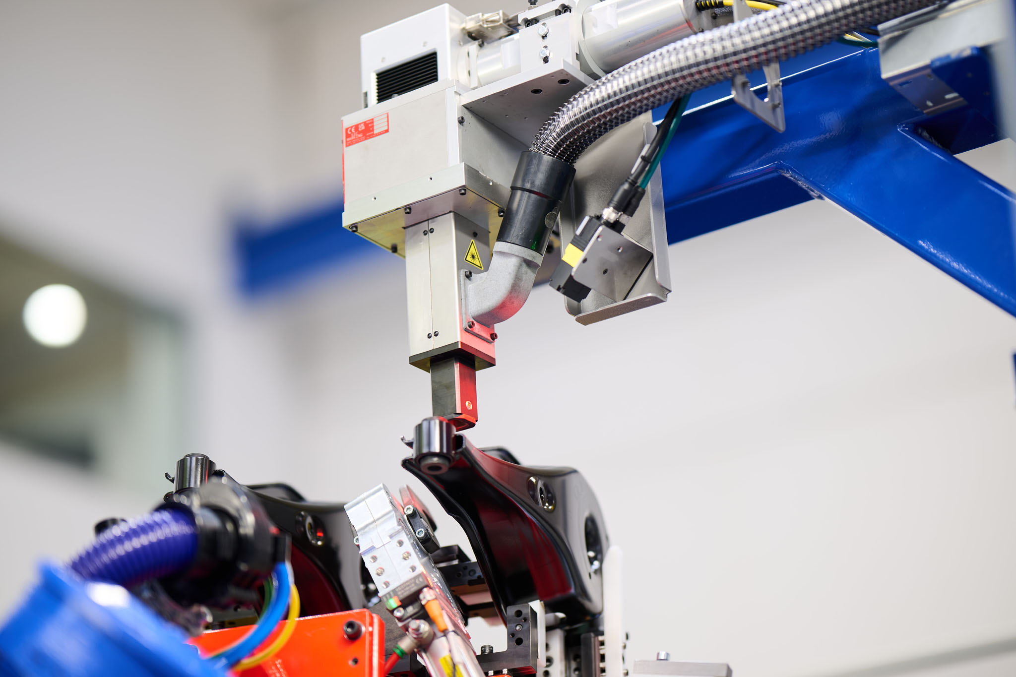 Marcado Laser Instalacion automatizada Prensado Bushing