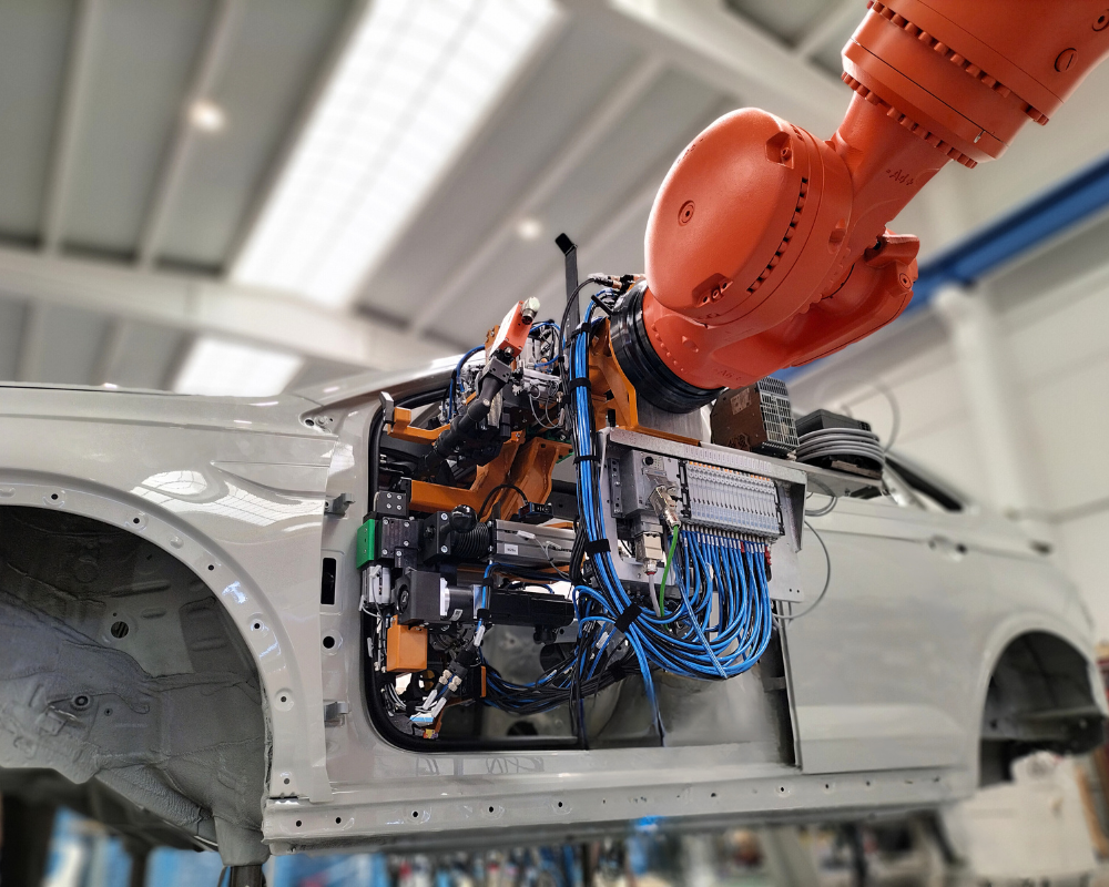 Servomotor producción coche eléctrico
